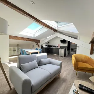 https://le-columbus-t2-mansarde-au-coeur-de-saint-aubin.midi-pyreneeshotels.com